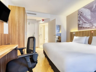 HOLIDAY INN BRUSSELS SCHUMAN