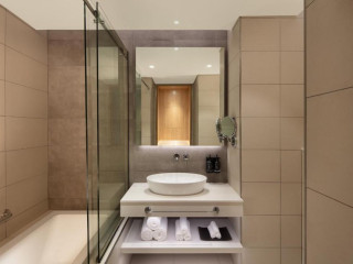 HOLIDAY INN DUBAI BUSINESS BAY