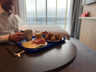 Holiday Inn Express Amsterdam - North Riverside, an IHG Hotel
