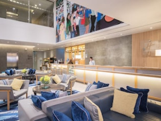 HOLIDAY INN EXPRESS BANGKOK SATHORN