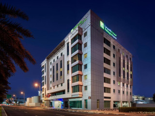 Holiday Inn Express Dubai  Jumeirah