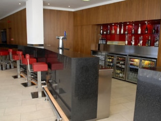 HOLIDAY INN EXPRESS LONDON CITY