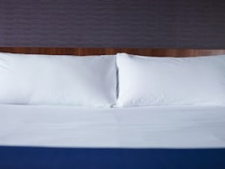 HOLIDAY INN EXPRESS LONDON CITY