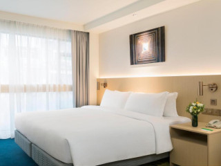 Holiday Inn Golden Mile, an IHG Hotel