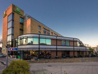 Holiday Inn London Brentford Lock