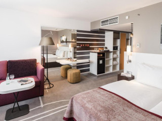 Holiday Inn Munich City Centre, an IHG Hotel