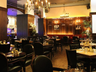 Holiday Inn New York City - Times Square, an IHG Hotel