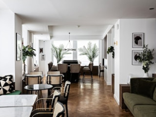 HOLIDAY INN PARIS PALAIS DE L'ELYSEE, AN IHG HOTEL