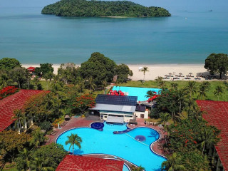 HOLIDAY VILLA BEACH RESORT & SPA LGK