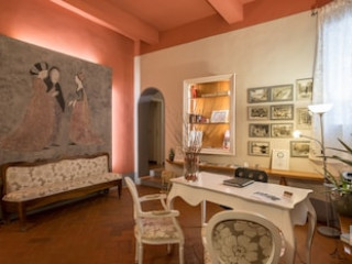 HOME IN FLORENCE B&B