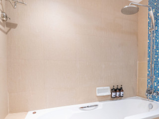 Homm Suites Laguna
