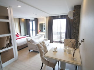 HOPE LAND HOTEL & RESIDENCE SUKHUMVIT 8 (SHA)