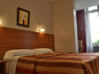 Hostal Ciudad Condal