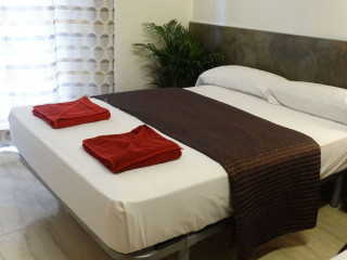 Hostal Mont Thabor