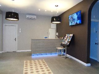 HOSTAL PLAZA GOYA BCN