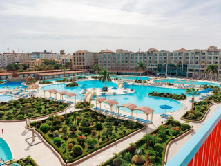 Sunrise Solara Aqua Park 