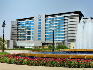 PARK ROTANA