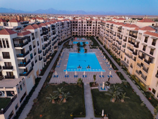 Gravity Hotel & Aqua Park