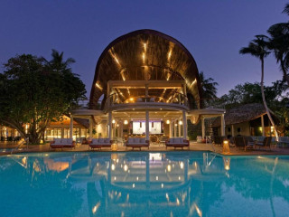 Outrigger Maldives Maafushivaru Resort