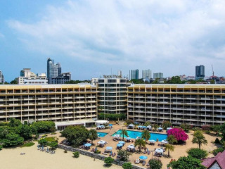 Dusit Thani Pattaya