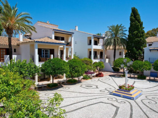 BlueBay Banus