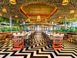 Hotel A-One The Royal Cruise Pattaya