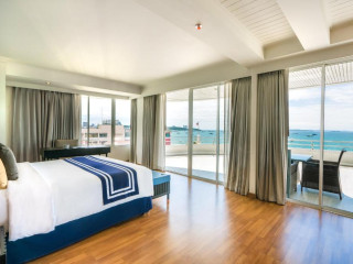 Hotel A-One The Royal Cruise Pattaya