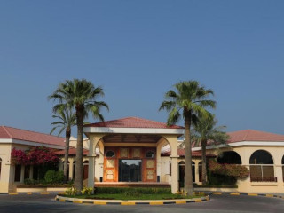 Al Bander Resort Hotel si Formula 1 Grand Prix Ticket