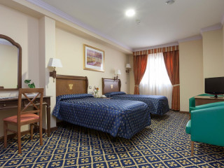 Hotel Agora Juan De Austria