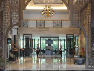 Hotel Al Meroz Hotel Bangkok - The Leading Halal