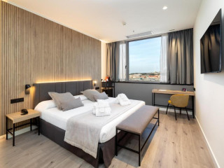 Hotel Alexandre Fira Congress