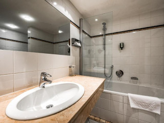 Hotel Alpina Sölden - Adults Only