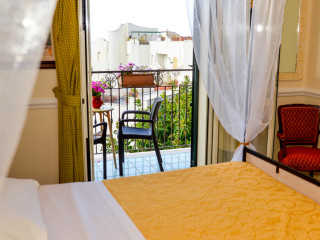 HOTEL AND APARTMENTS VILLA LINDA