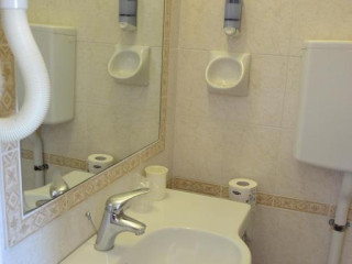 Hotel Apis