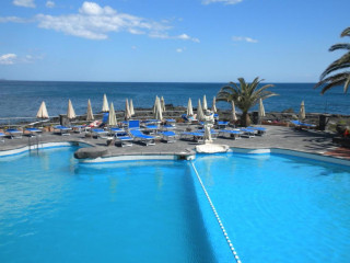 HOTEL ARATHENA ROCKS