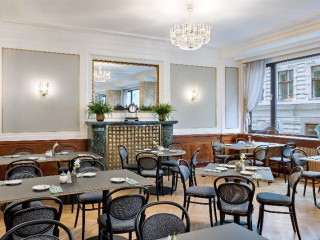 Hotel Astoria Vienna, Curio Collection by Hilton