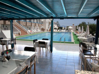 Hotel Athinoula