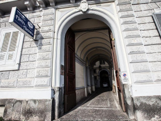 Hotel Ausonia