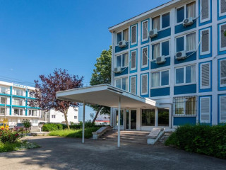 HOTEL AZUR