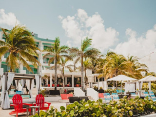 Hotel B Cozumel