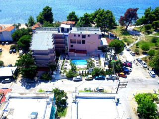 Golden Beach Hotel