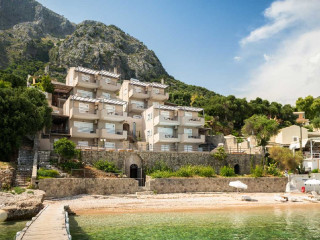 Glyfa Beach Vila