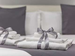 HOTEL BELLA NAPOLI SUITES