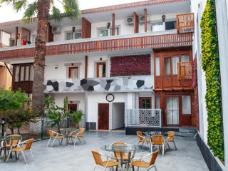 Hotel Bleu Nuit