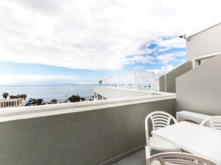 Hotel Blue Sea Lagos de Cesar