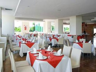Hotel Bluebay Grand Esmeralda