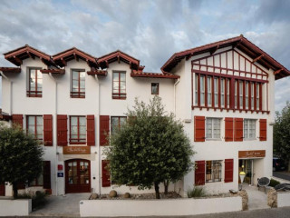 Hôtel Briketenia