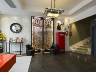 Hotel Brittany Opera