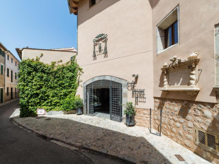 Hotel Ca'l Bisbe