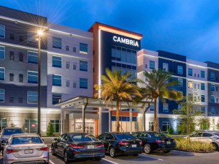Hotel Cambria Orlando Airport